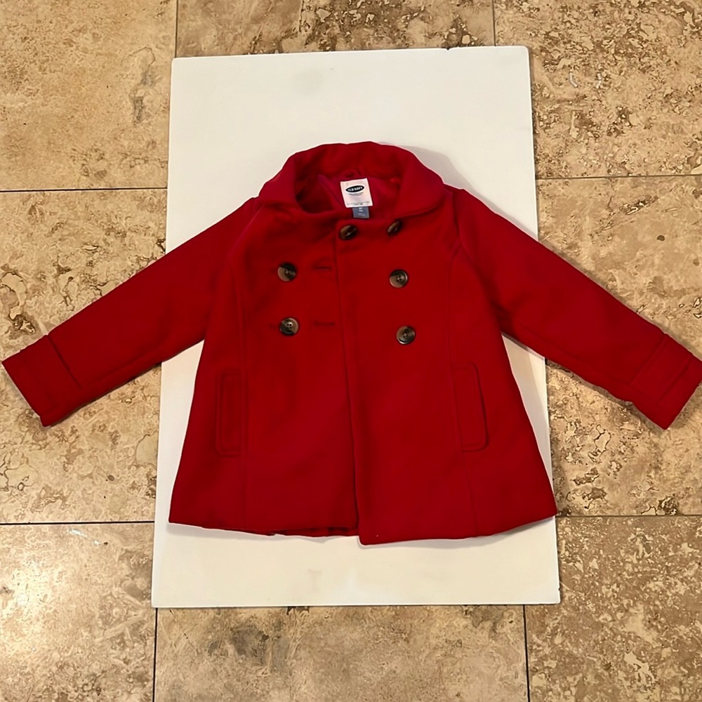 Cute red coat! Size 5T, Girls